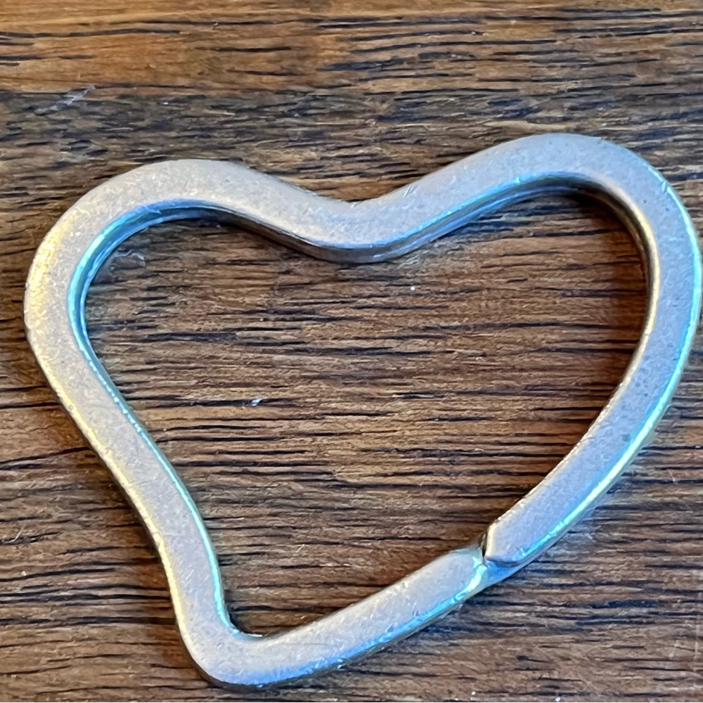 Elsa Peretti Tiffany & Co. Sterling Silver Open Heart Key Ring!  💕